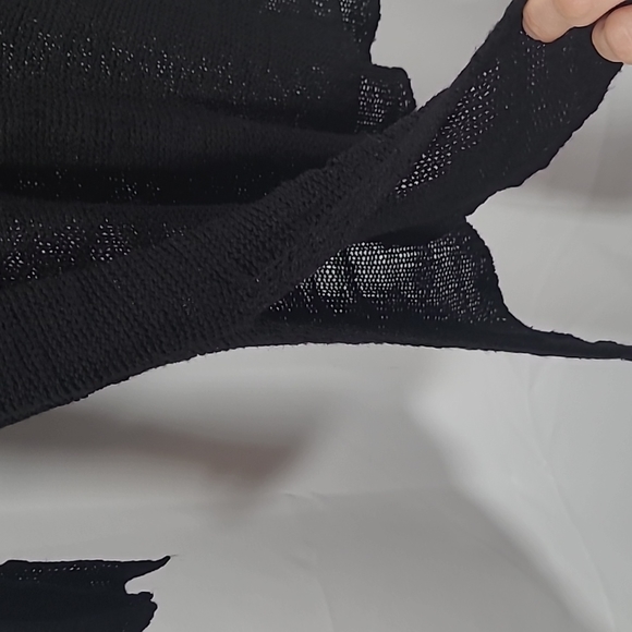 Zara Knit | Asymmetrical Slit-sleeve Top - Picture 6 of 6